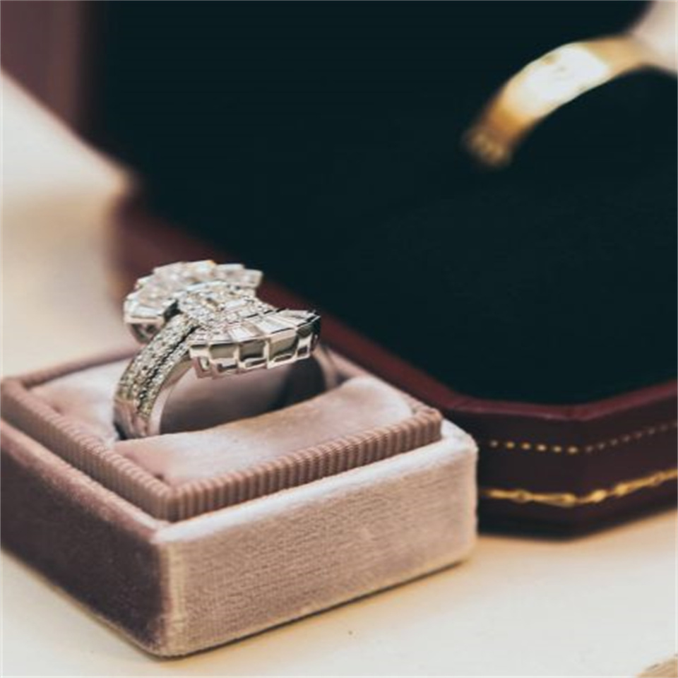 nick-karvounis-RjeVqc8eC3s-unsplash-406x500_副本